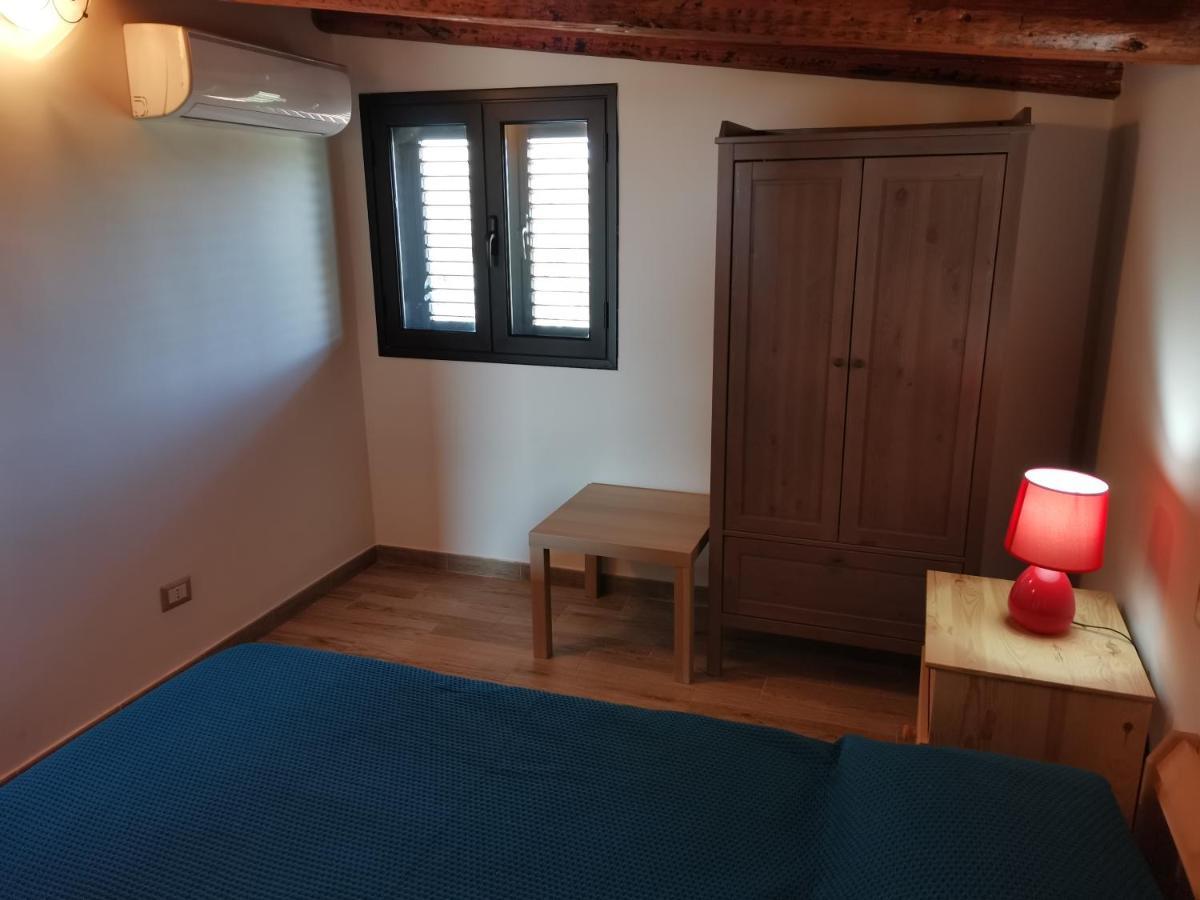 Villa Sole - Finaiti - Appartamento Per Turisti Floridia Ngoại thất bức ảnh