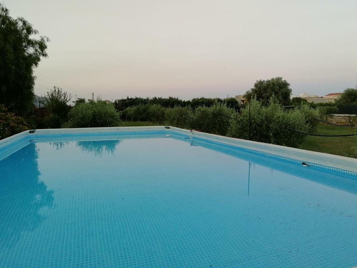 Villa Sole - Finaiti - Appartamento Per Turisti Floridia Ngoại thất bức ảnh
