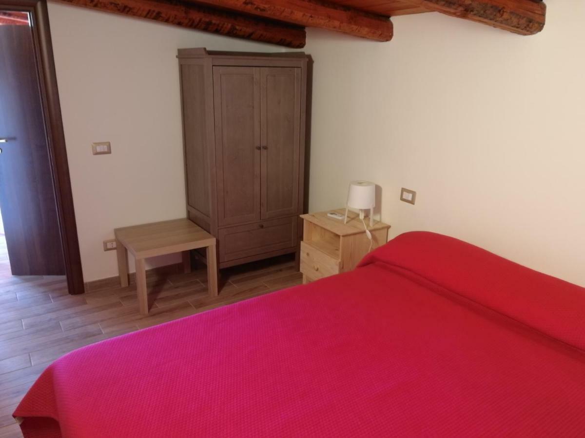 Villa Sole - Finaiti - Appartamento Per Turisti Floridia Ngoại thất bức ảnh